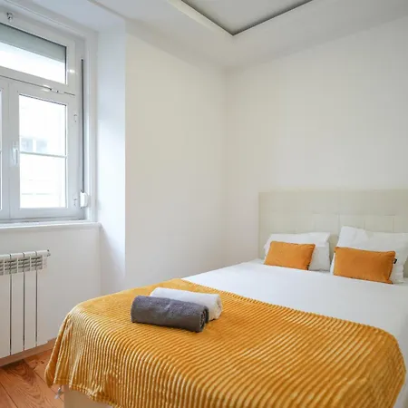 Апартаменты The Cordeiro House - No 67 - 2d - Spacious Three Bedroom *