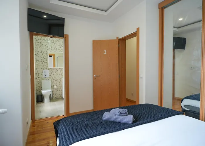 Апартаменти The Cordeiro House - No 67 - 2d - Spacious Three Bedroom