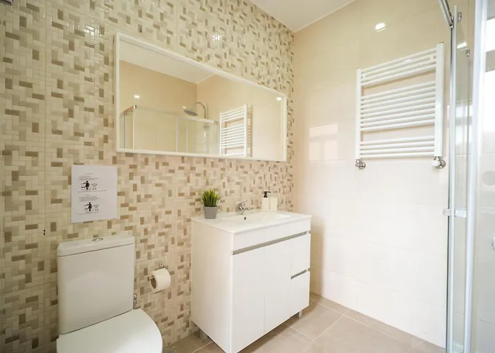 The Cordeiro House - No 67 - 2d - Spacious Three Bedroom