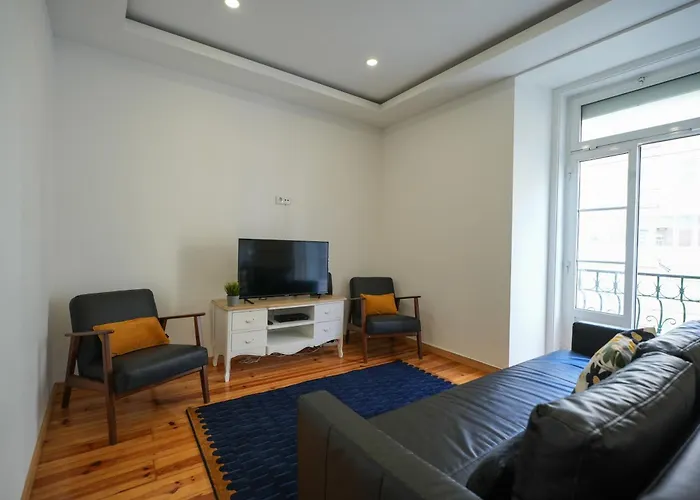 The Cordeiro House - No 67 - 2d - Spacious Three Bedroom * Лісабон