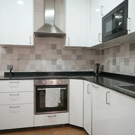 The Cordeiro House - No 67 - 2d - Spacious Three Bedroom