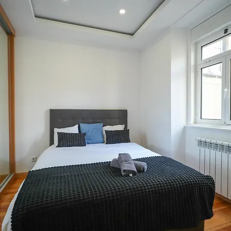 The Cordeiro House - No 67 - 2d - Spacious Three Bedroom * リスボン